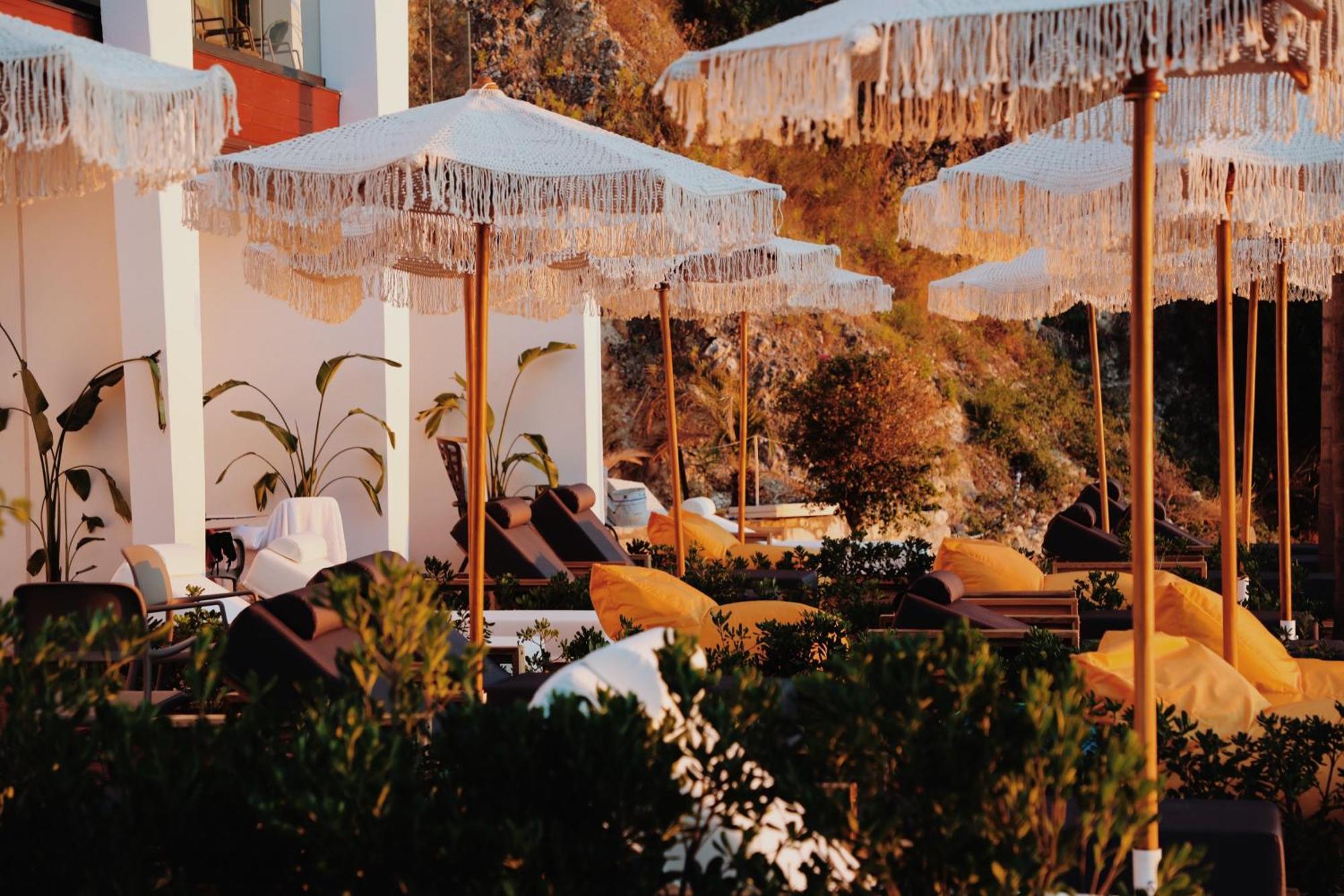 Oniro By Iliria Palace (Adults Only) Himare Eksteriør bilde